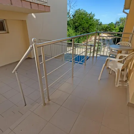 Aia Kavatsi Hotel 2*