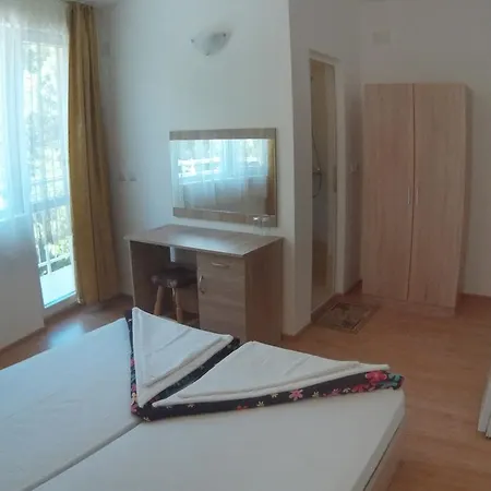 Aia Kavatsi Hotel
