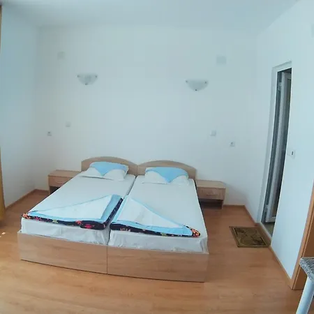 Aia Kavatsi Hotel
