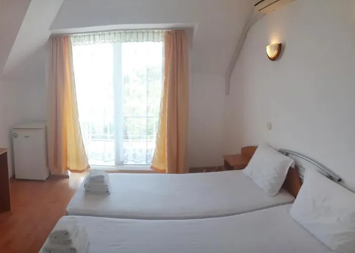 ホテル Aia Kavatsi ソゾポル